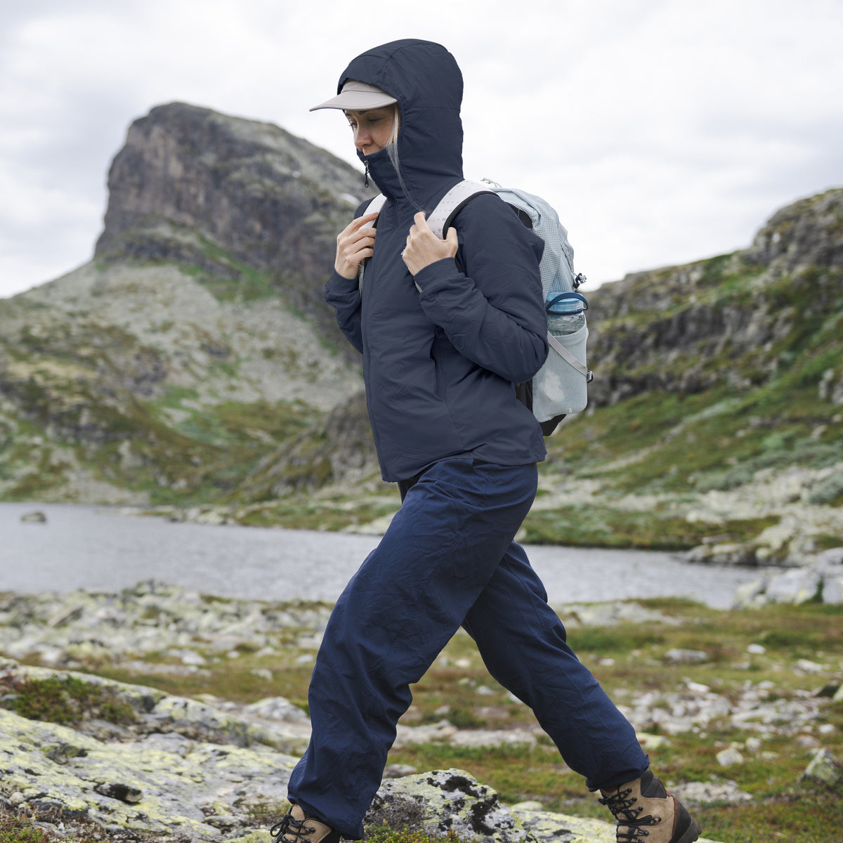 Bergans Holo Insulated Hood Jacket Women Navy Blue